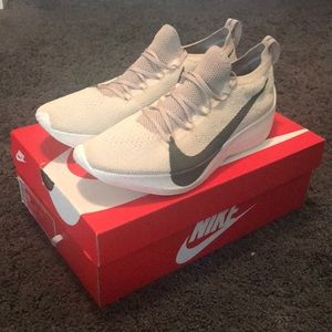 nike vapor street flyknit men’s shoes - size 10